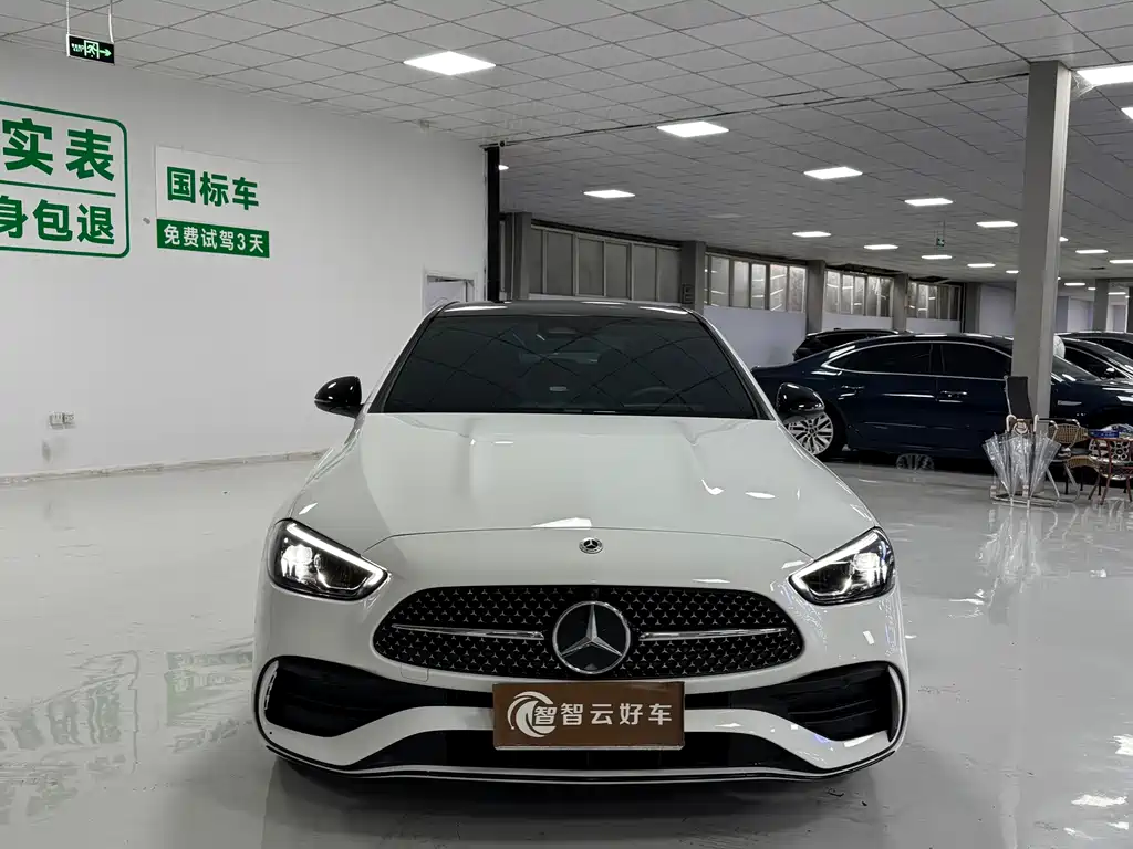 Mercedes-Benz C-Class — миниатюра 2