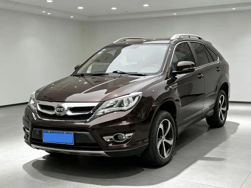 BYD S7