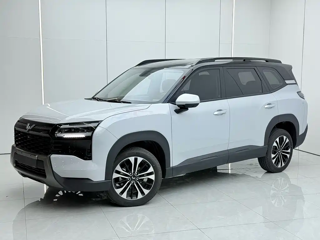 Wuling Xingguang 560