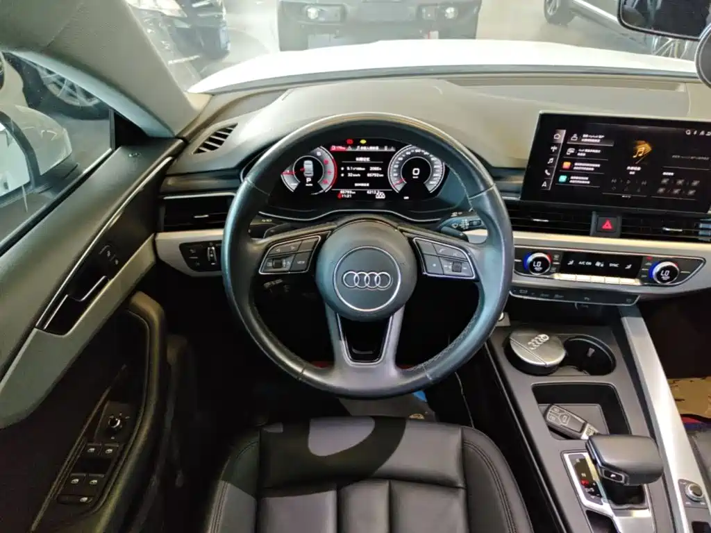 Audi A5 (Import) — миниатюра 11