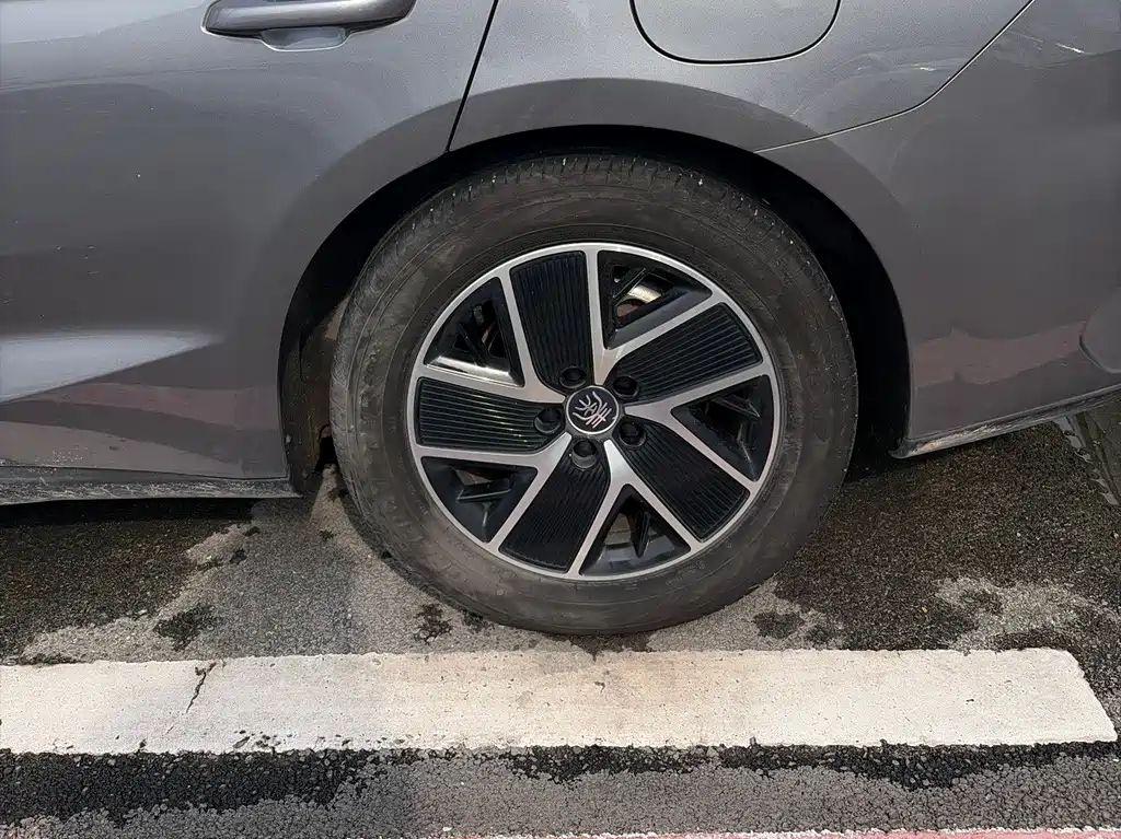 BYD Qin L — миниатюра 4