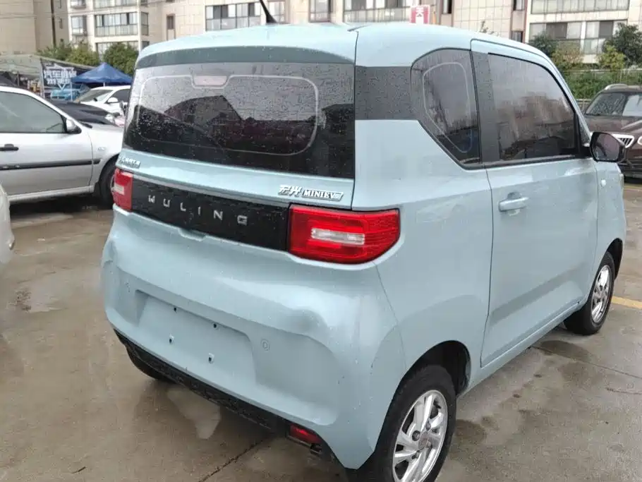 Wuling MINIEV — миниатюра 3
