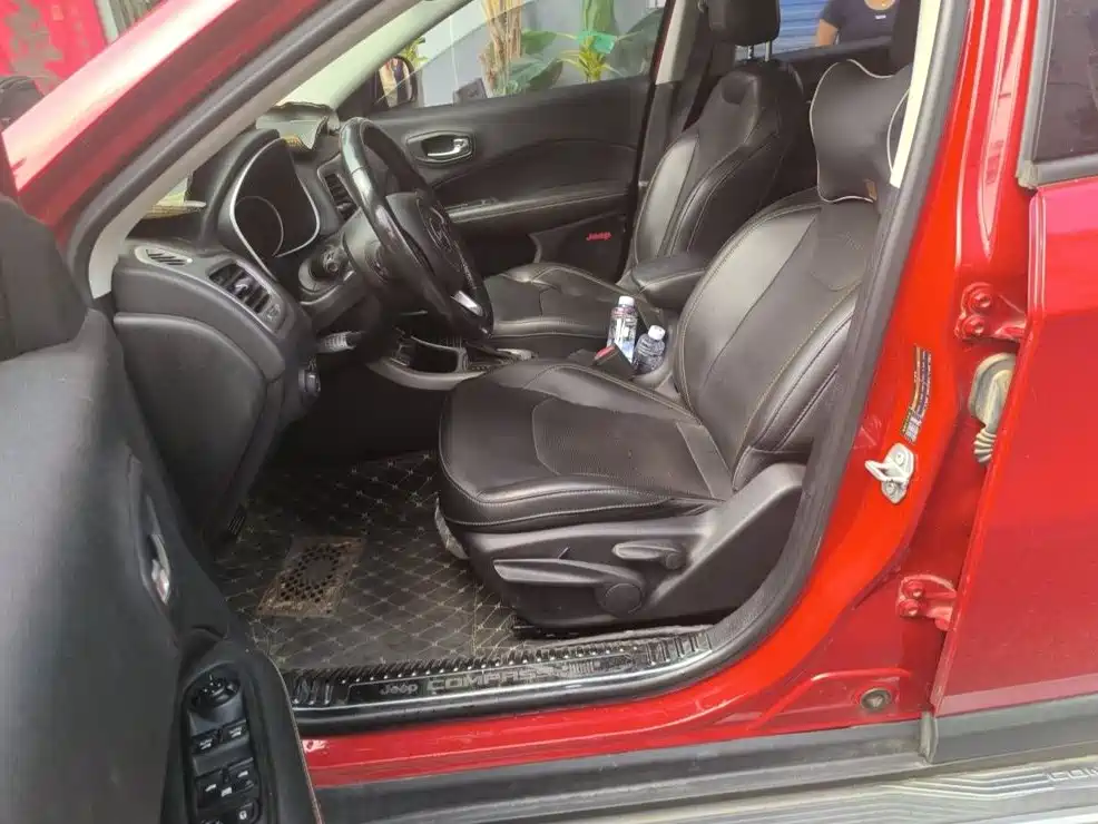 Jeep Compass — миниатюра 12