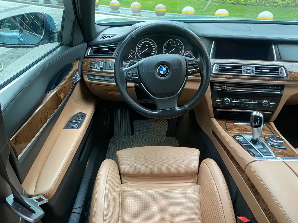 BMW 7 Series 7 2013 740Li