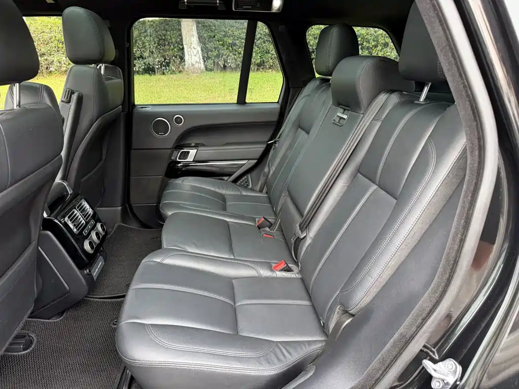 Land Rover Range Rover — миниатюра 12