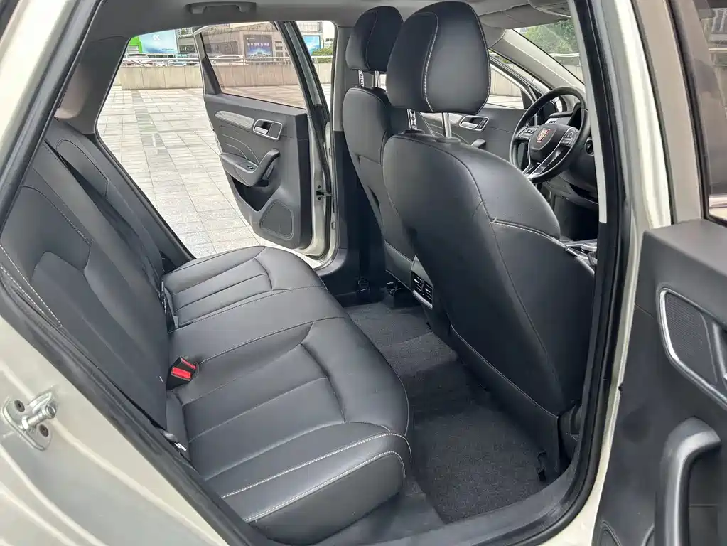 Roewe i6 2017 45T Smart