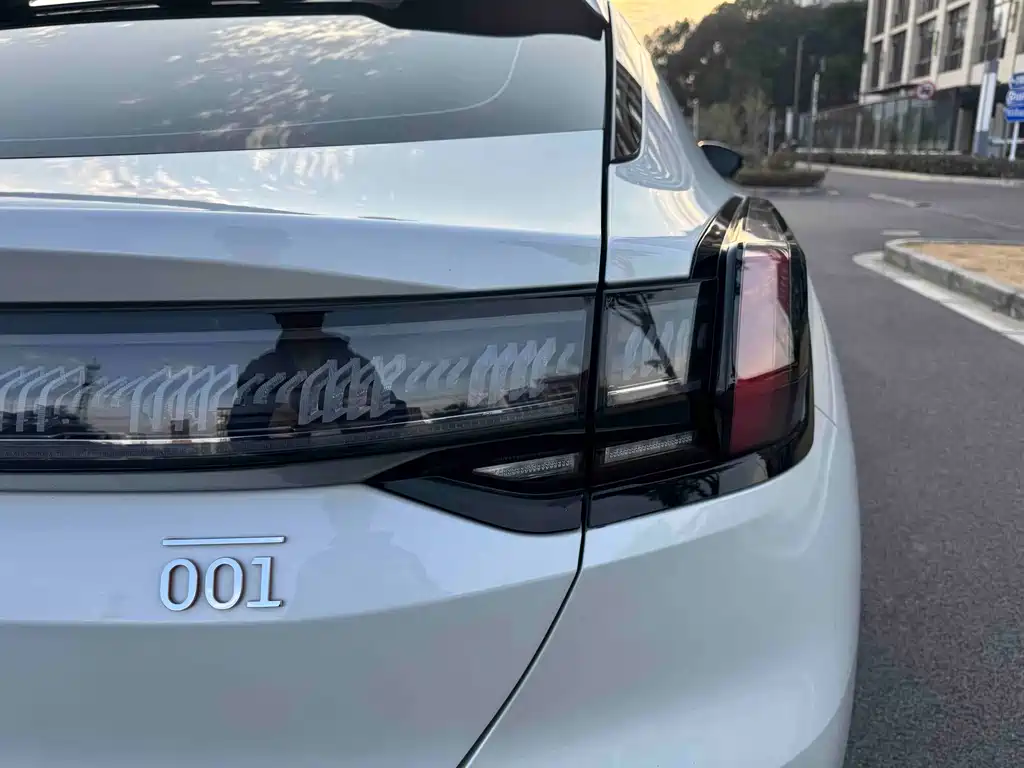 ZEEKR EXTREME KRYPTON 001