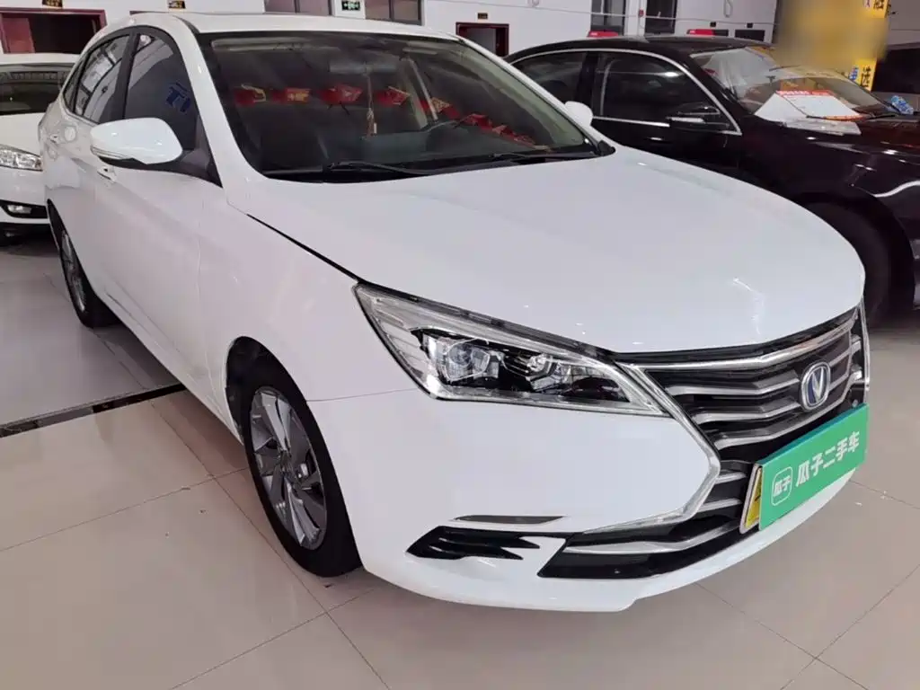 Changan Eado DT — миниатюра 4