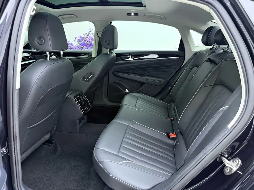 Volkswagen Passat — миниатюра 19