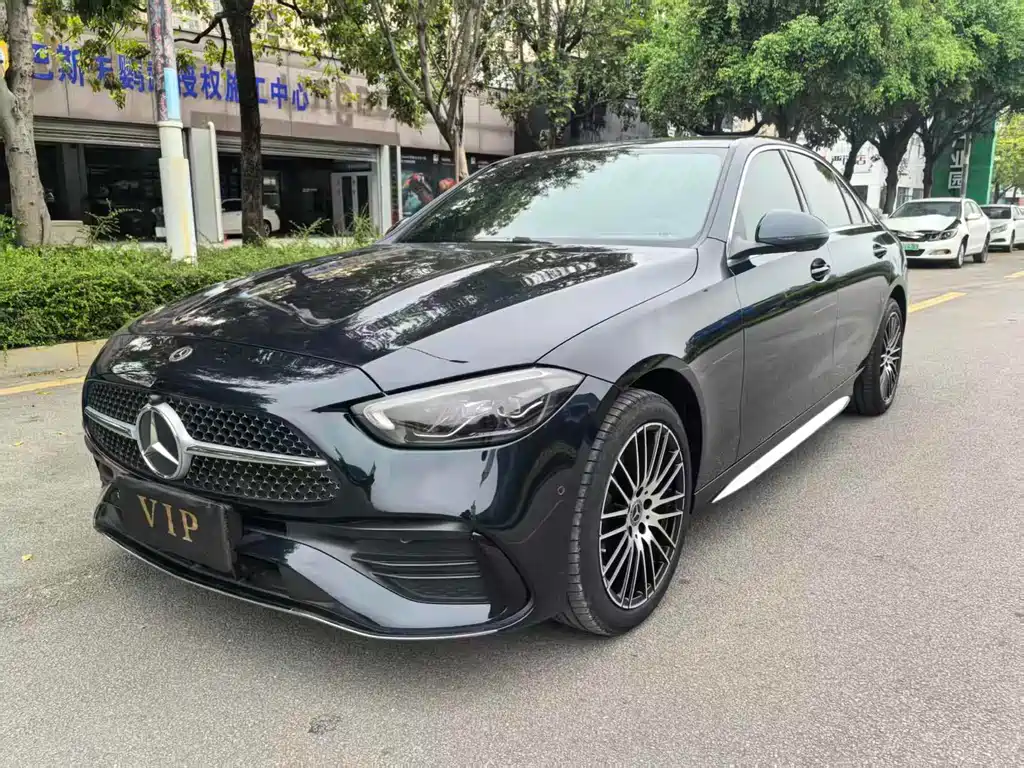 Mercedes-Benz C-Class 2025