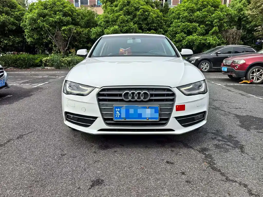 Audi A4L 2015 35 TFSI AT Luxury