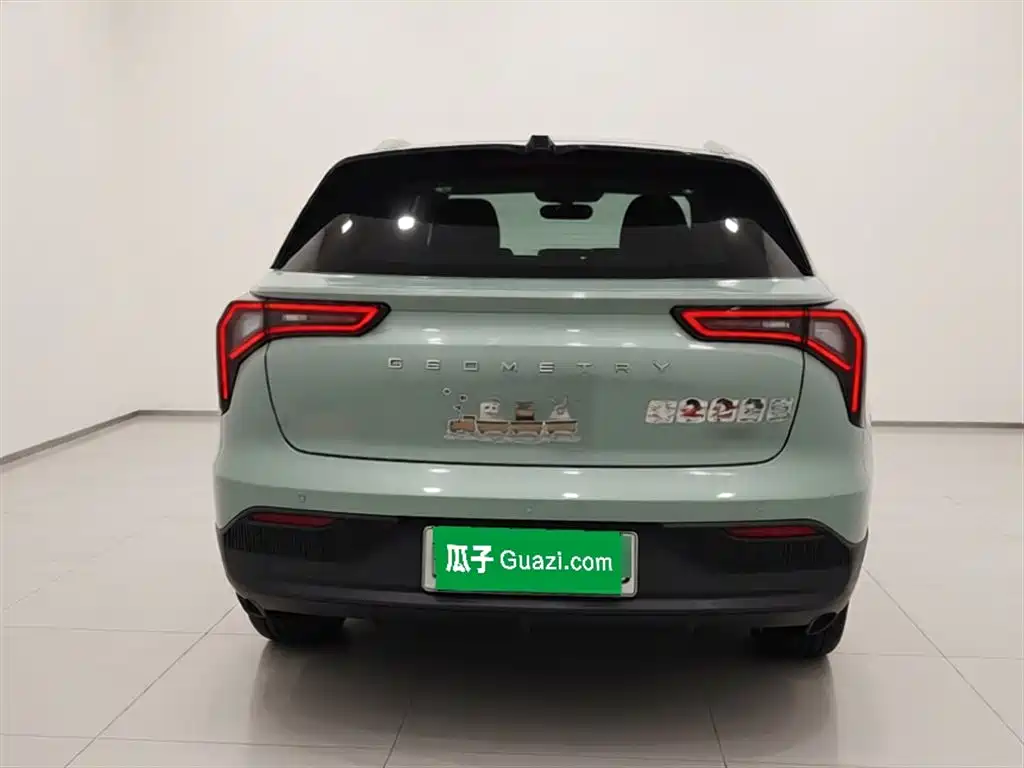 Geely E Firefly E 2022 401KM 4 мест