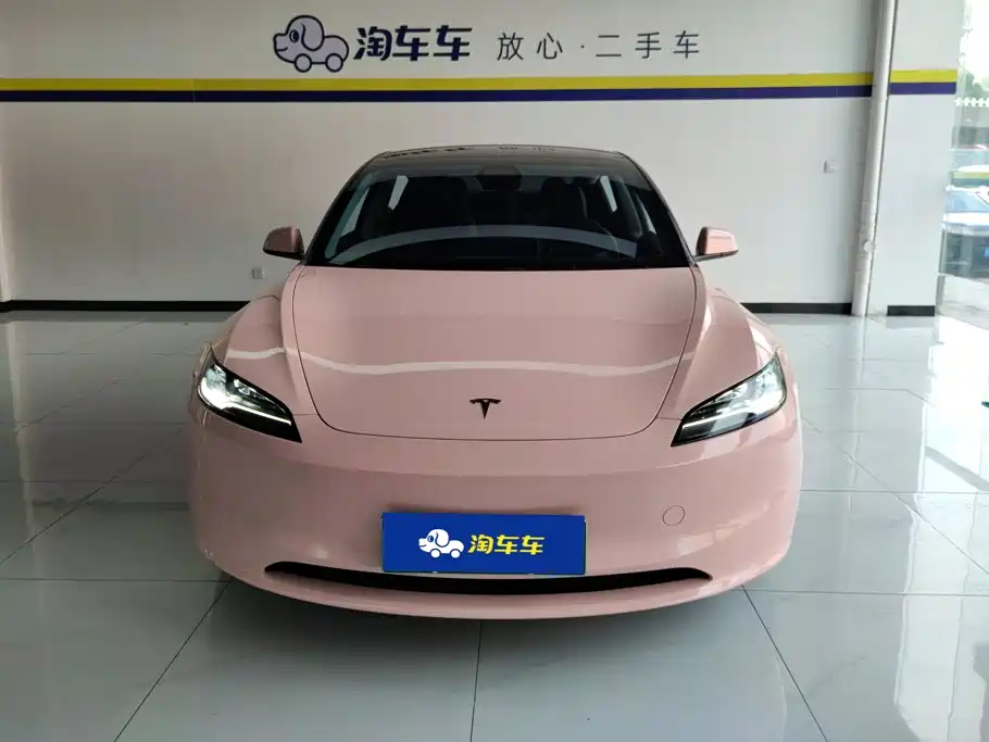 Tesla Model 3 — миниатюра 2