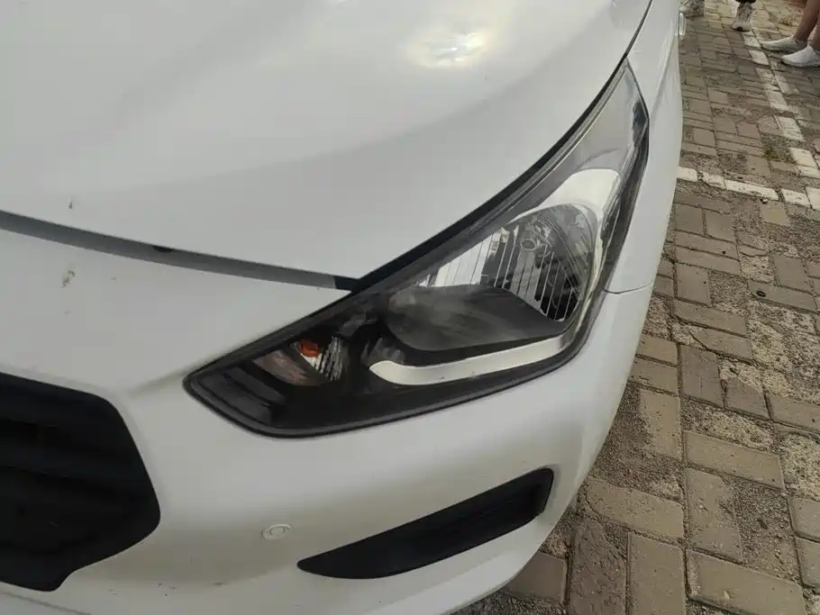 Hyundai Verna — миниатюра 5