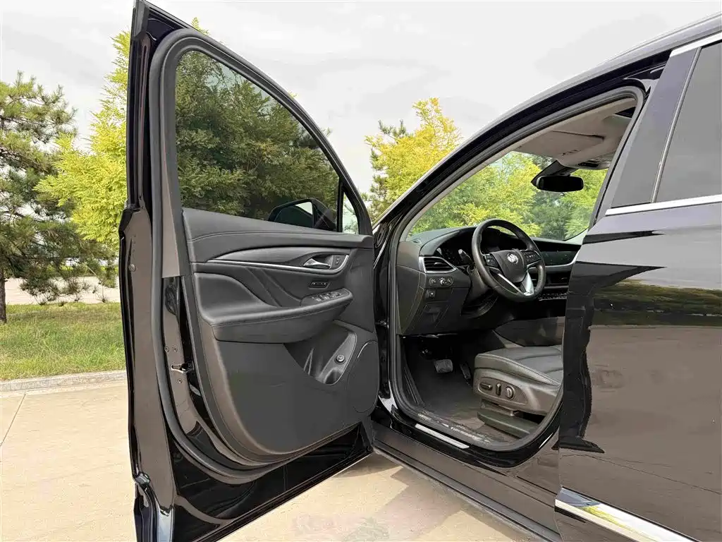 Buick Enclave 2022 652T Luxury 7 мест