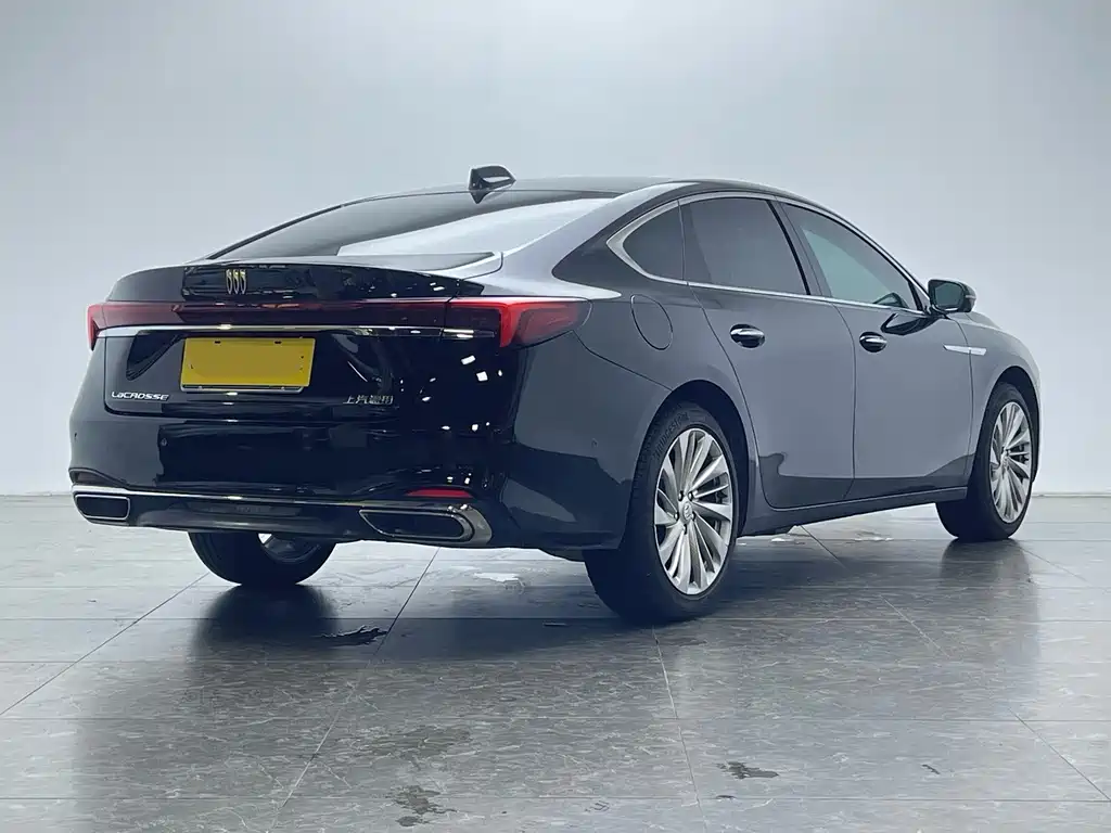 Buick LaCrosse — миниатюра 3