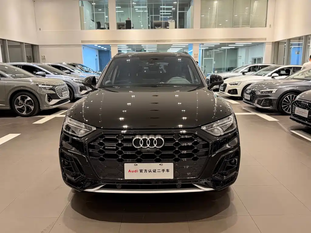 Audi Q5L — миниатюра 2