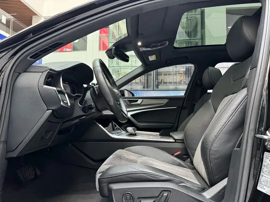 Audi A6L 2021 40 TFSI Luxury