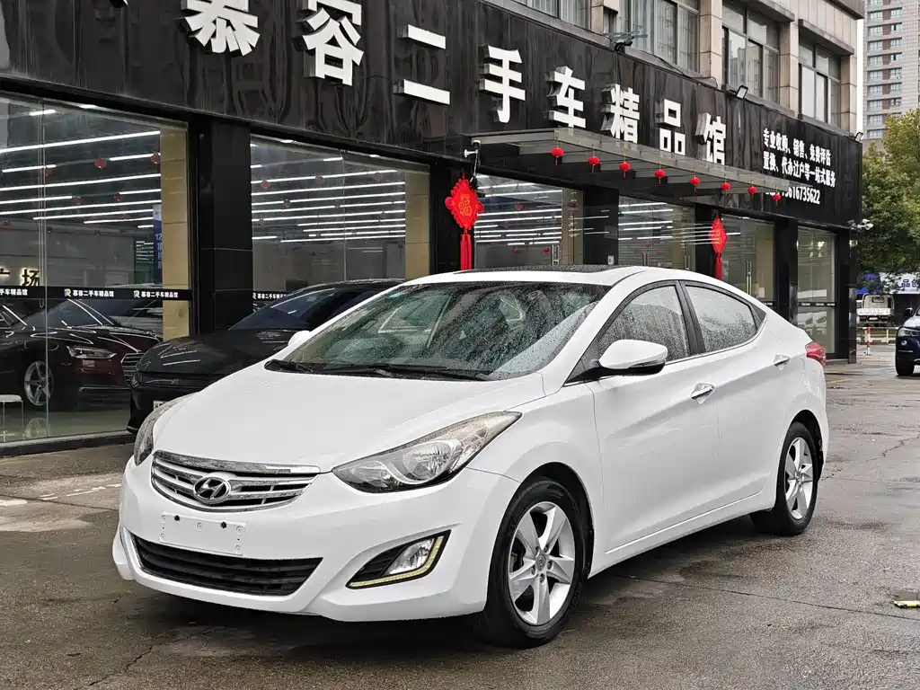 Hyundai Elantra Langdong 2013