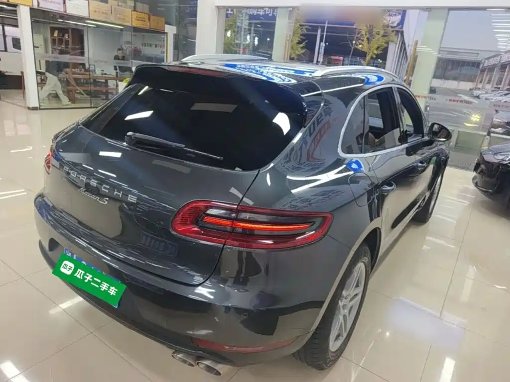 Porsche Macan — миниатюра 7