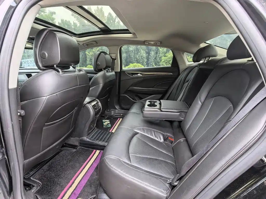Buick LaCrosse — миниатюра 11
