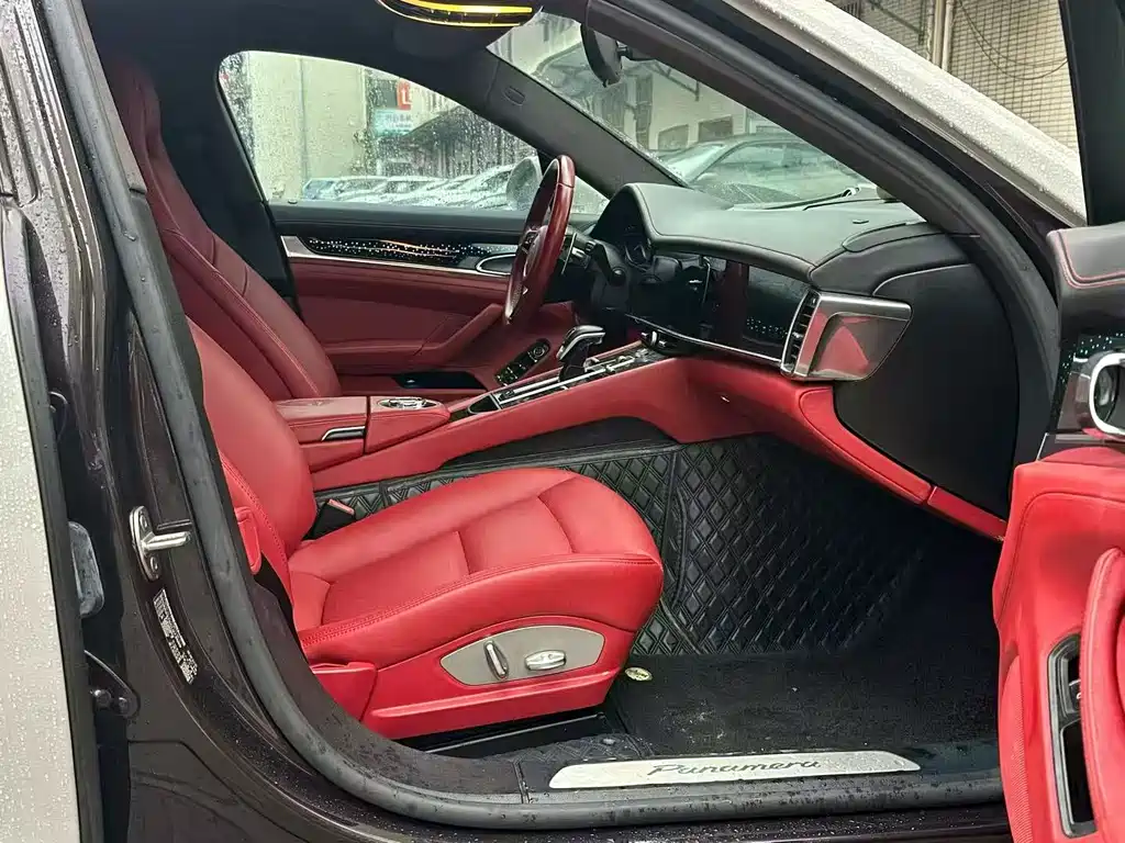 Porsche Panamera — миниатюра 5