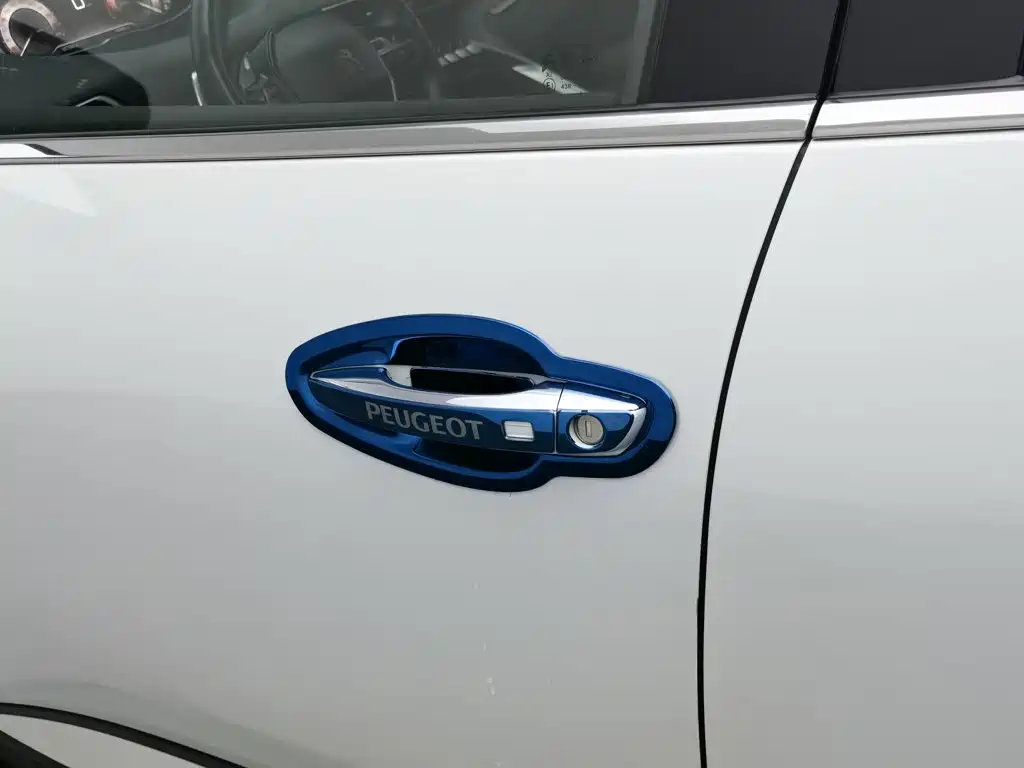 Peugeot 5008 — миниатюра 18