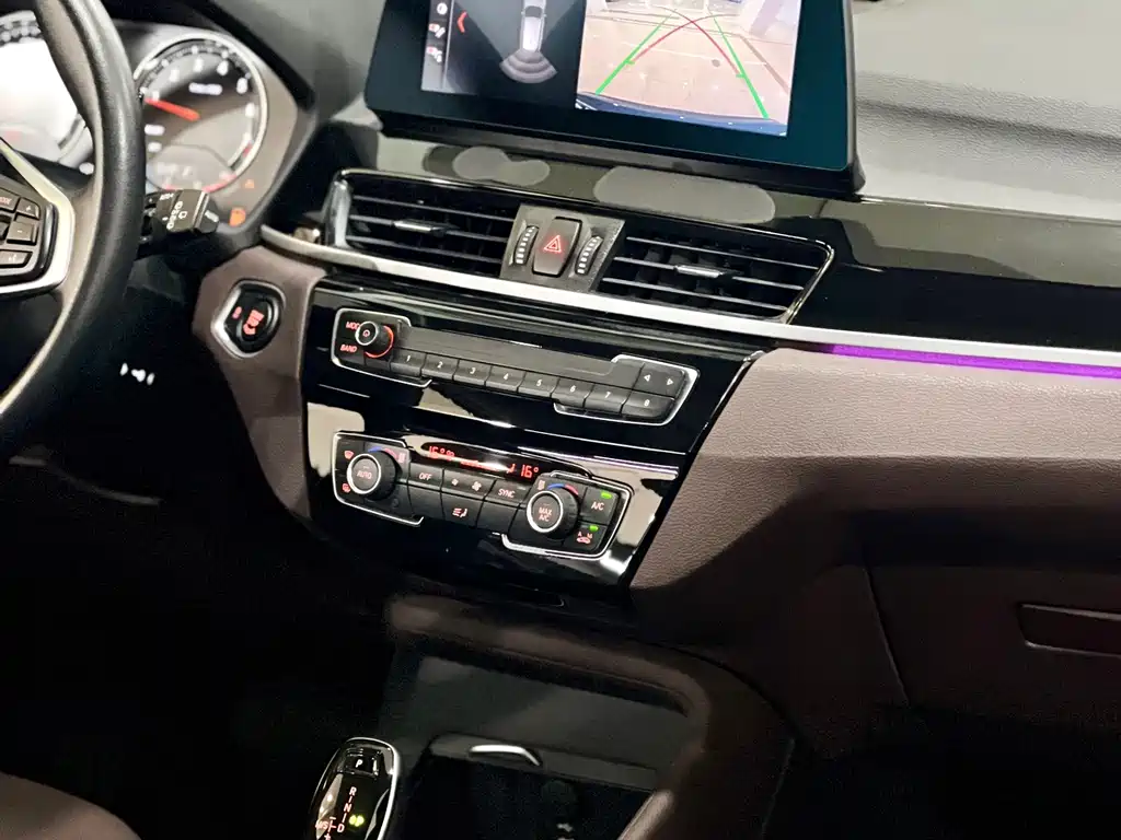 BMW X1 — миниатюра 11