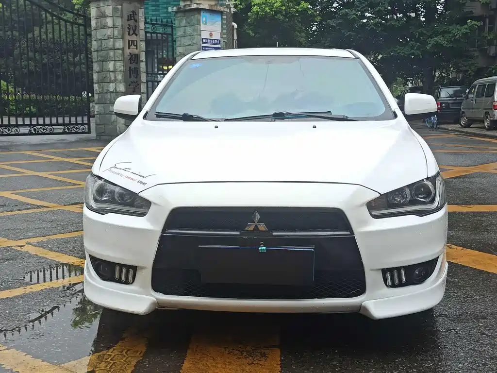Mitsubishi Lancer EX — миниатюра 2