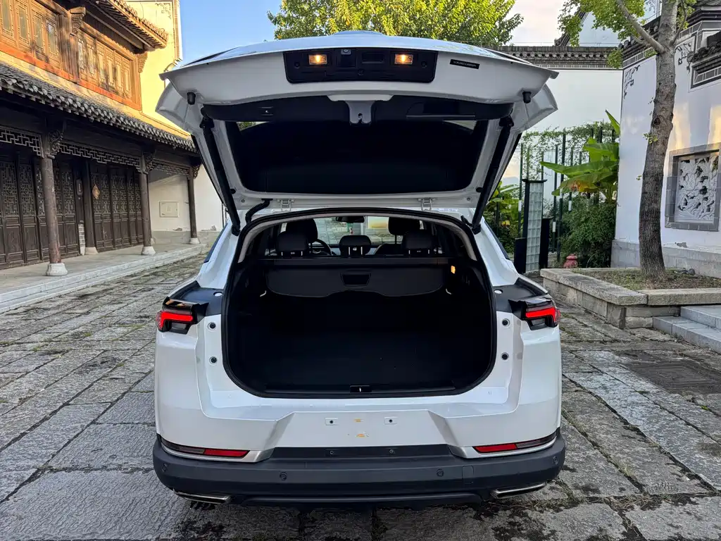 Qoros Qoros 7 — миниатюра 9