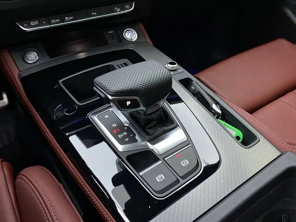 Audi Q5L — миниатюра 18