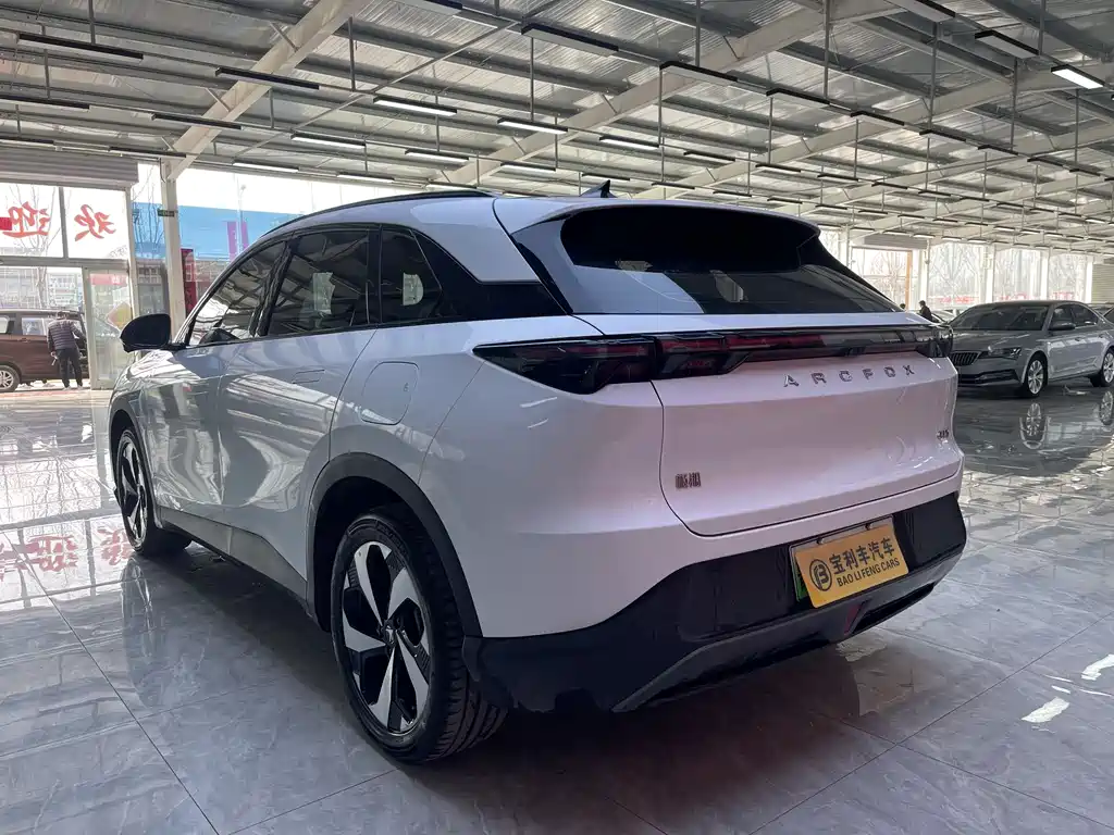 ARCFOX EXTREME FOX POLAR FOX ALPHA T5