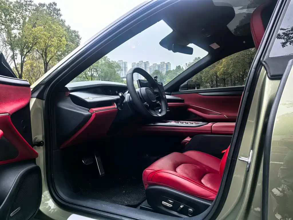 XIAOMI CAR XIAOMI SU7