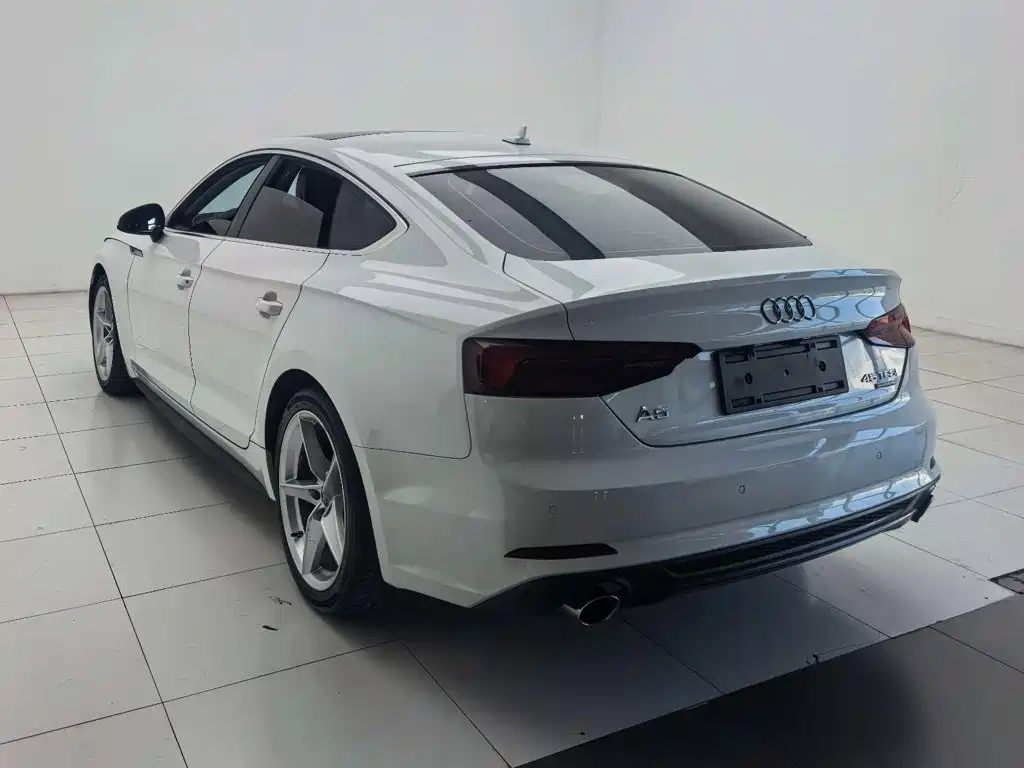 Audi A5 (Import) — миниатюра 10