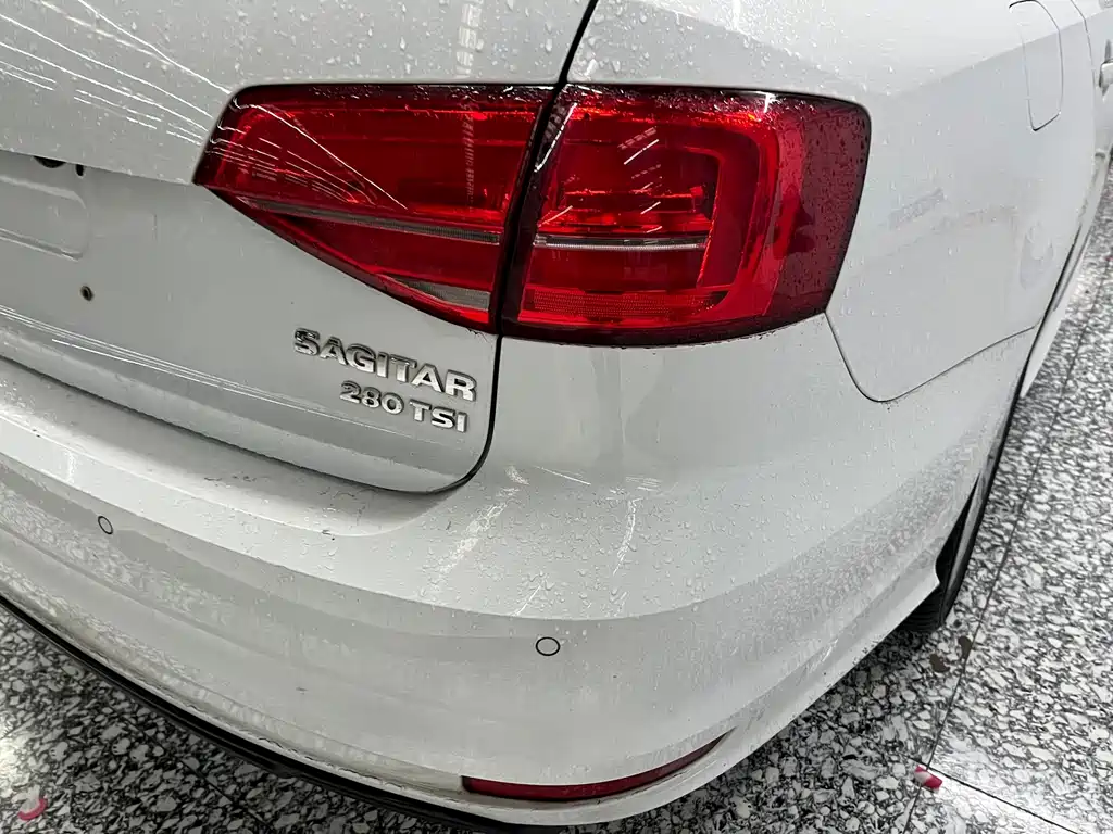 Volkswagen Sagitar — миниатюра 19