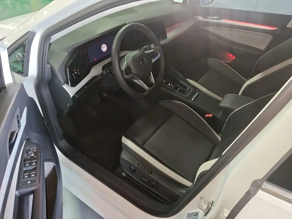 Volkswagen Golf — миниатюра 16