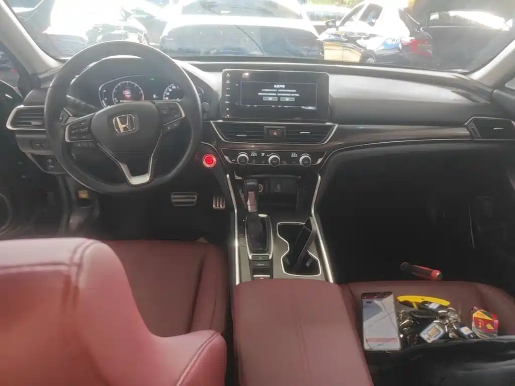 Honda Accord — миниатюра 10