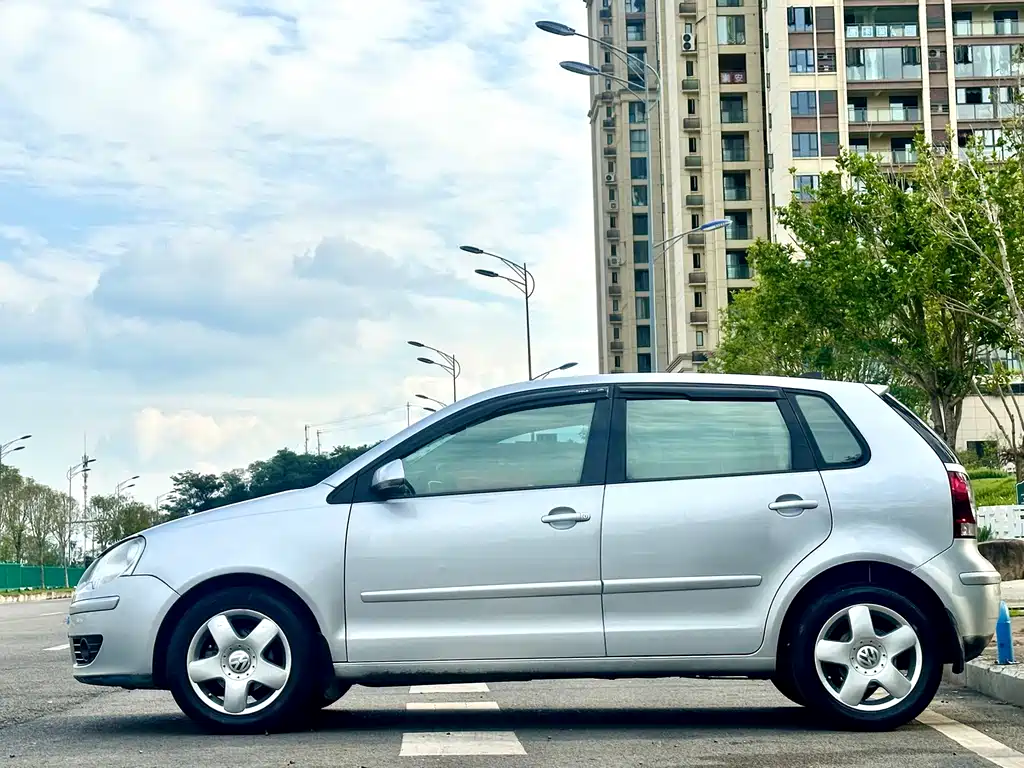 Volkswagen Polo 2007 1.4L AT Fashion
