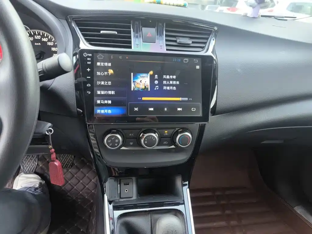 Nissan Sylphy — миниатюра 14