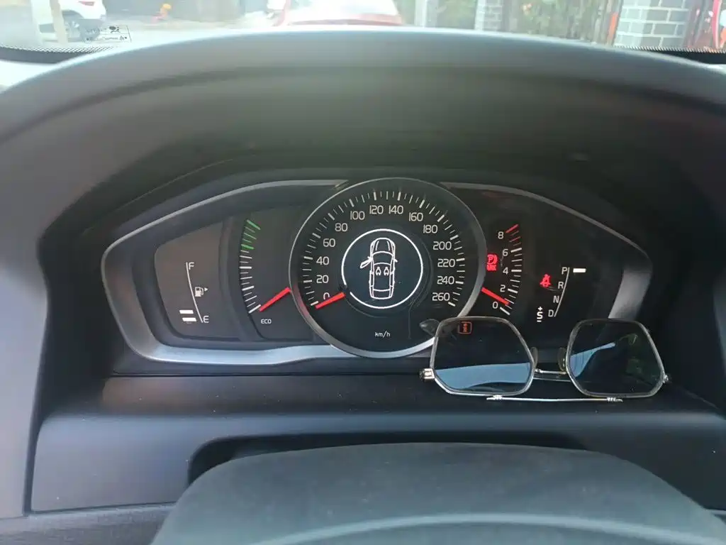 Volvo XC60 — миниатюра 12