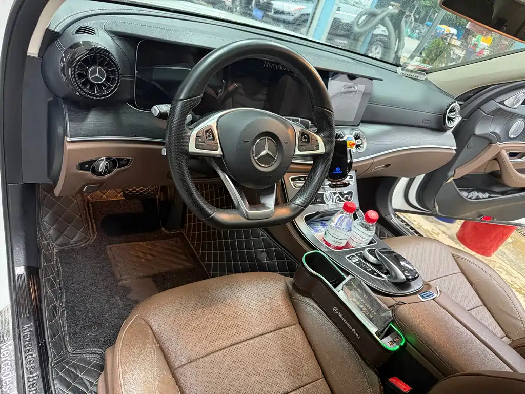 Mercedes-Benz E-Class — миниатюра 5