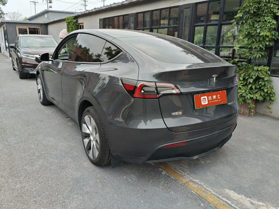 Tesla Model Y — фотографии объявления, Фото 13