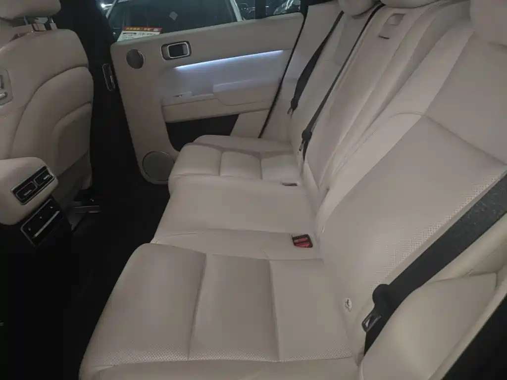 Li Auto Li L7 — миниатюра 17