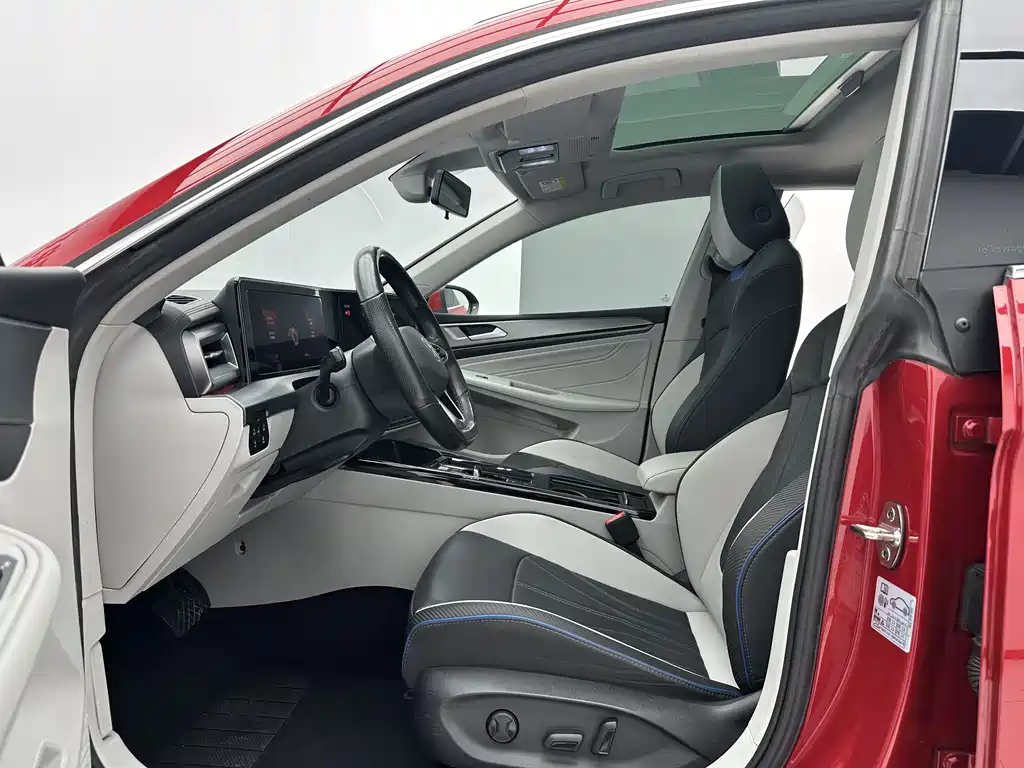 Volkswagen Lamando 2022 L 280TSI DSG