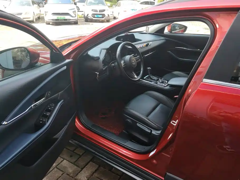 Mazda CX-30 — миниатюра 9