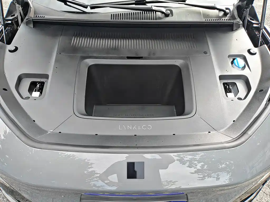 Lynk & Co Z20 — миниатюра 25