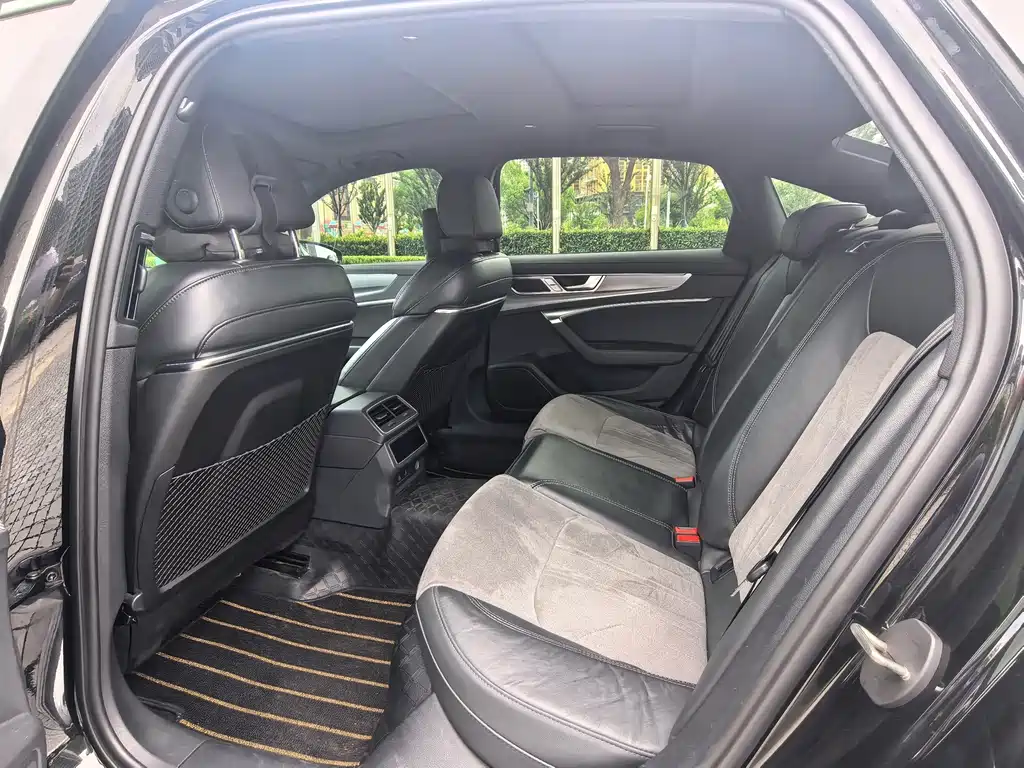 Audi A6L — миниатюра 7