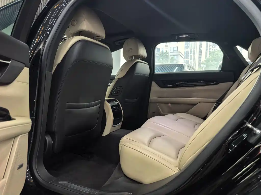 Cadillac CT6 — миниатюра 13