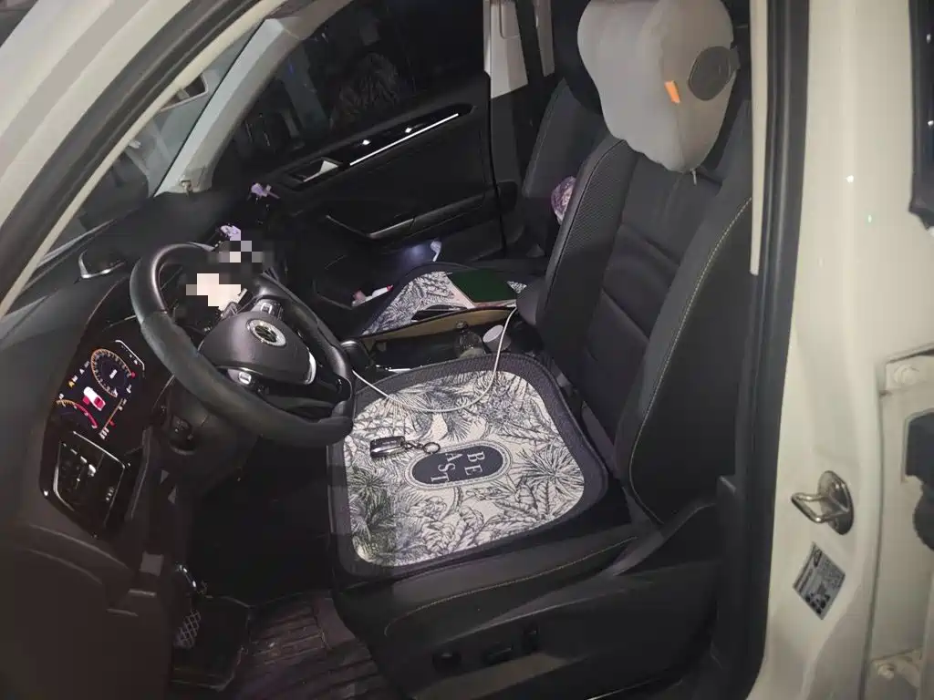 Volkswagen T-Roc — миниатюра 11