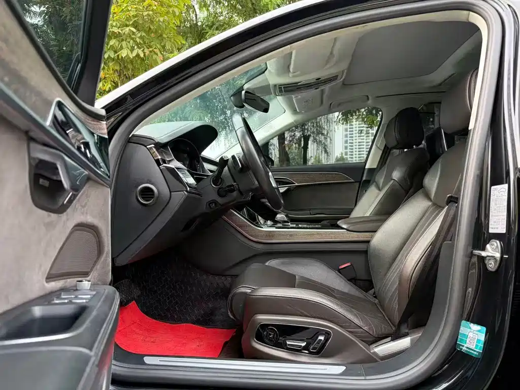Audi A8 — миниатюра 4